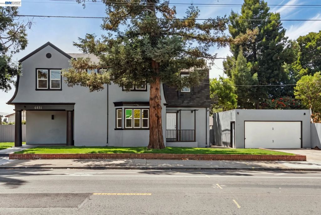 6031 Camden St, Oakland