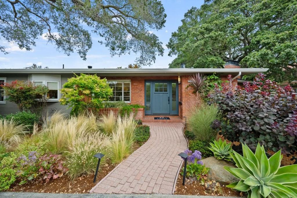 1238 Bernal Avenue, Burlingame