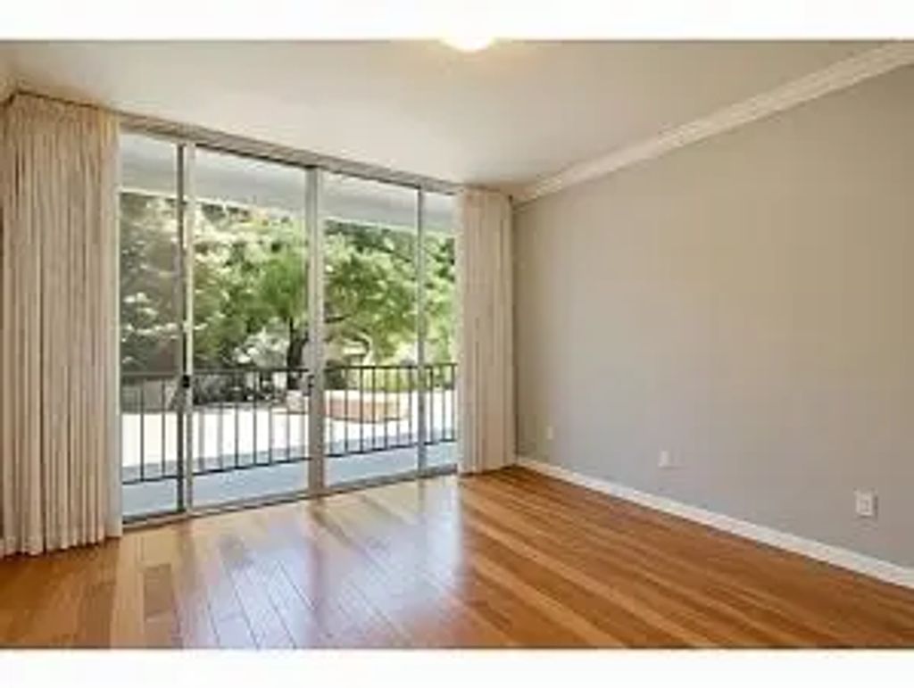 1330 University Drive, Menlo Park