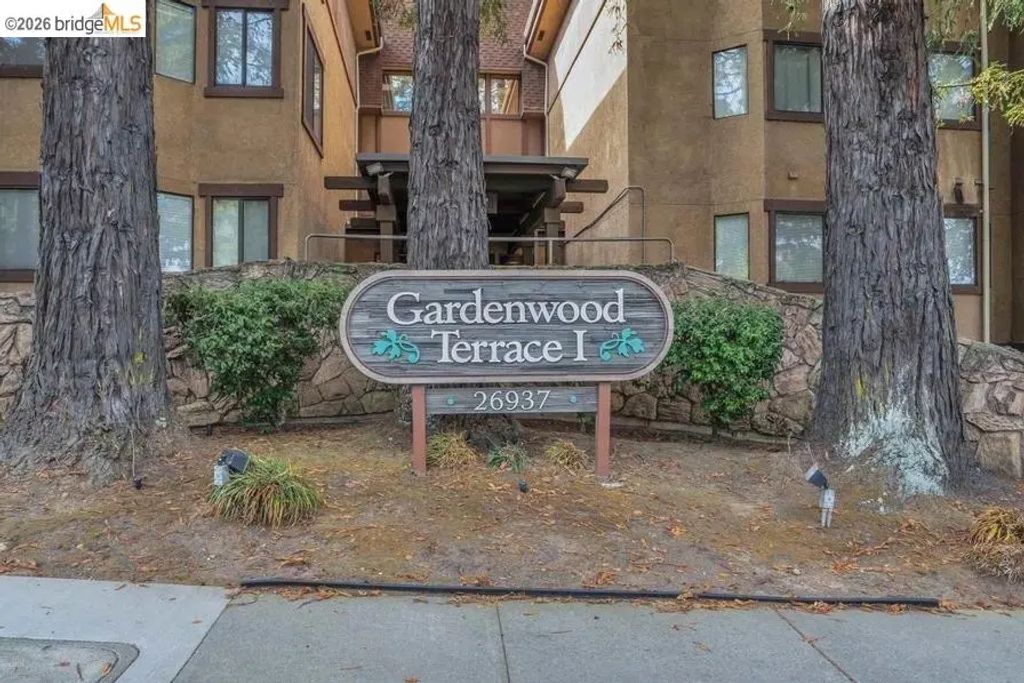26937 Hayward Blvd 226, Hayward