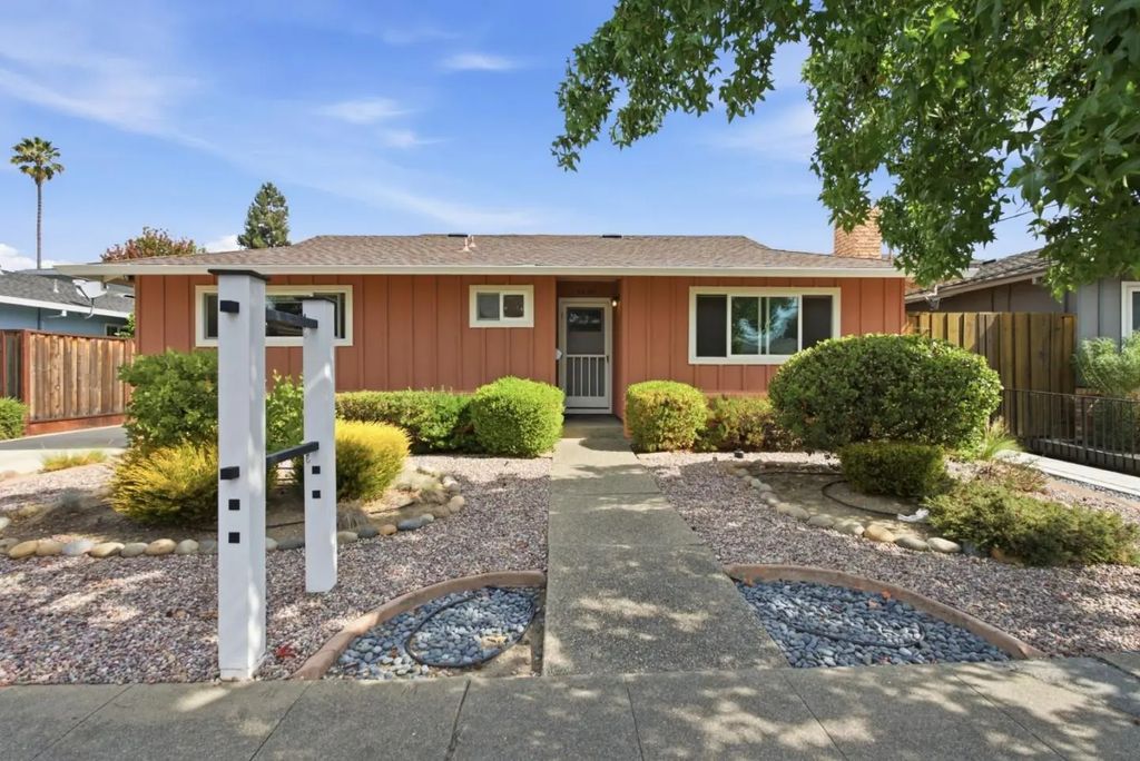 1519 Hawes Court, Redwood City