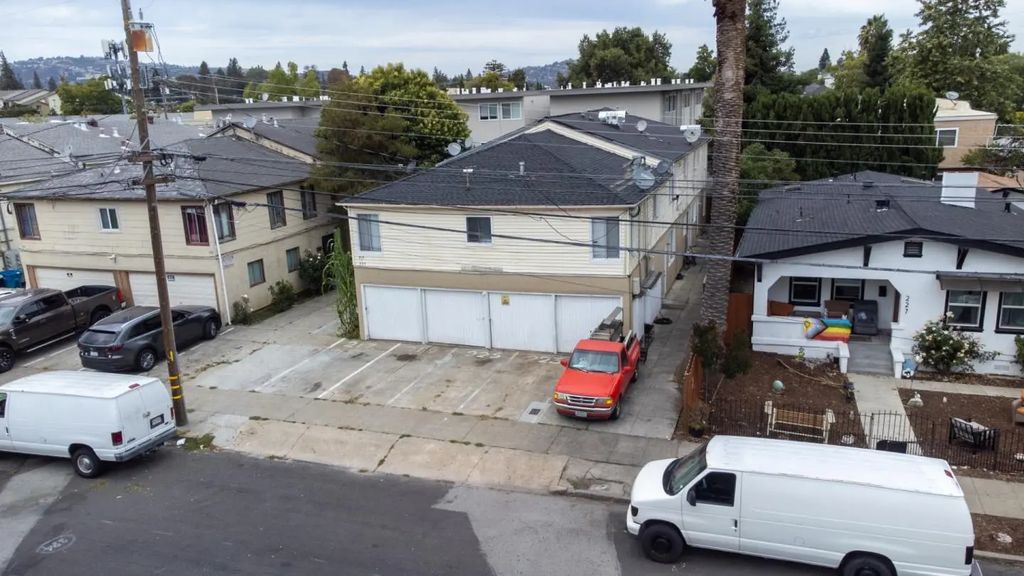 217 Alden Street, Redwood City