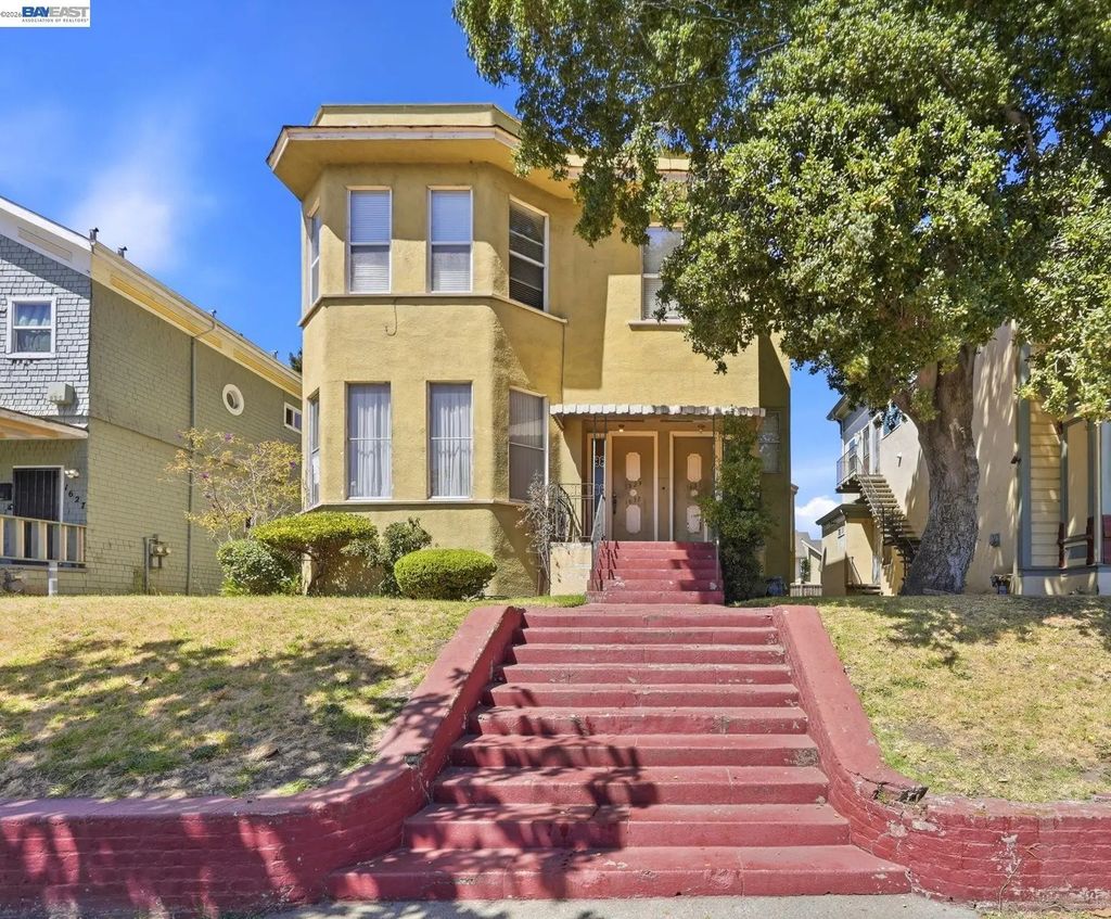 1631 Linden St, Oakland