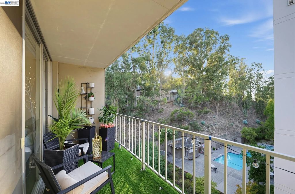 400 Davey Glen Rd 4824, Belmont