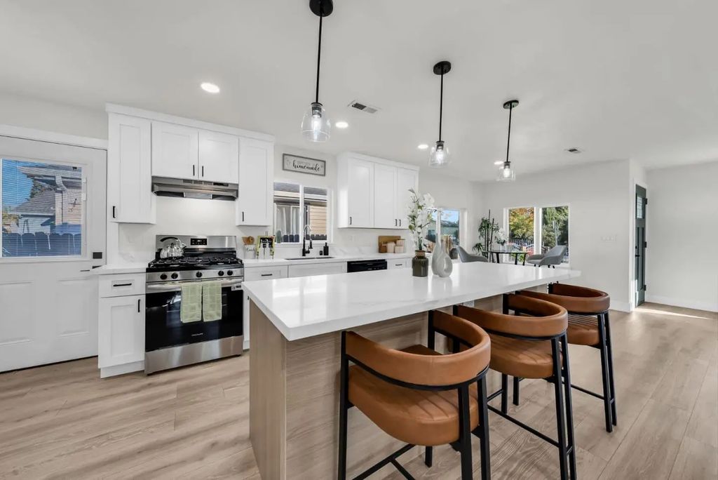 1539 San Fernando Street, San Jose