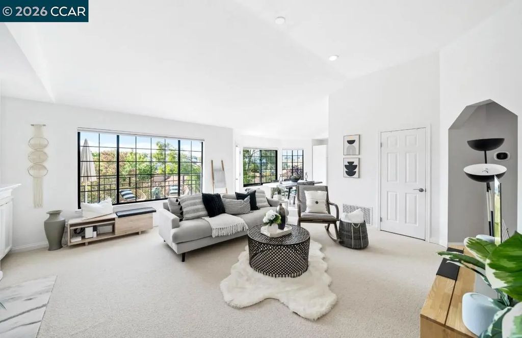 83 Tahoe Ct 202, San Ramon