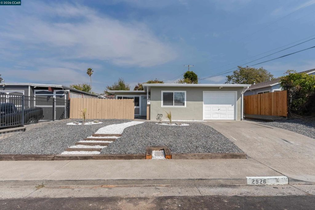 2926 Alta Mira Dr, Richmond