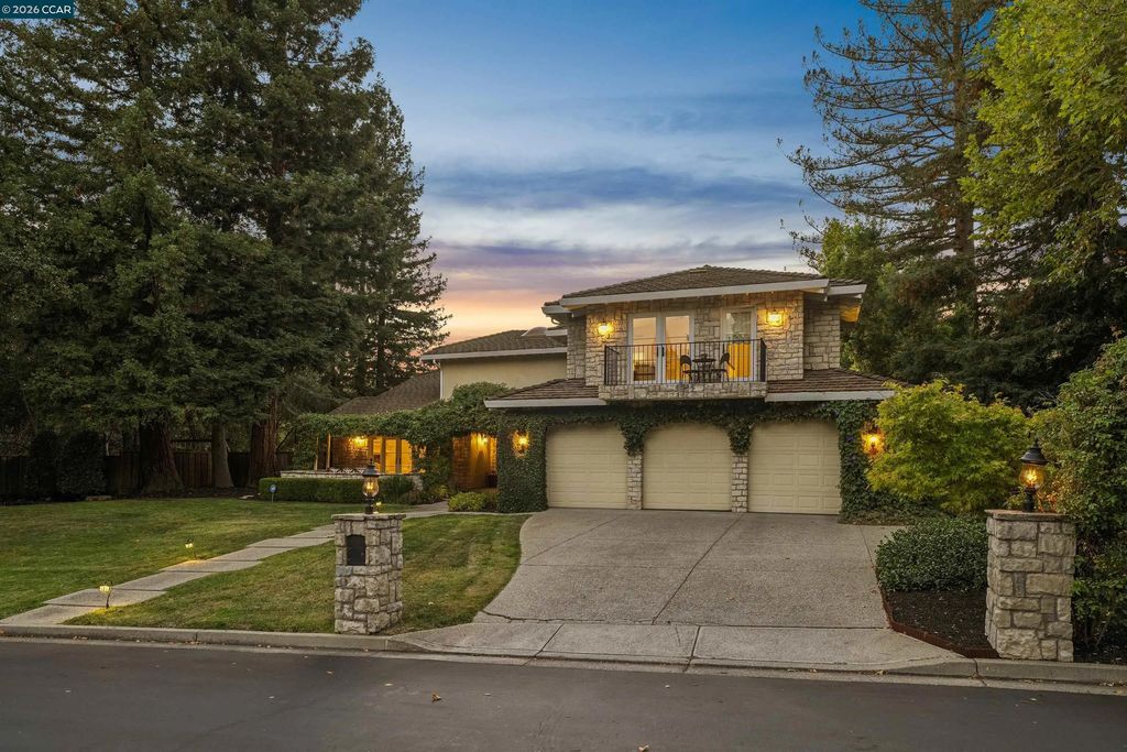2175 Canyon Oak Ln, Danville
