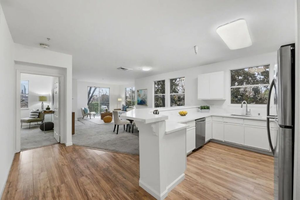 951 S 12th Street 220, San Jose
