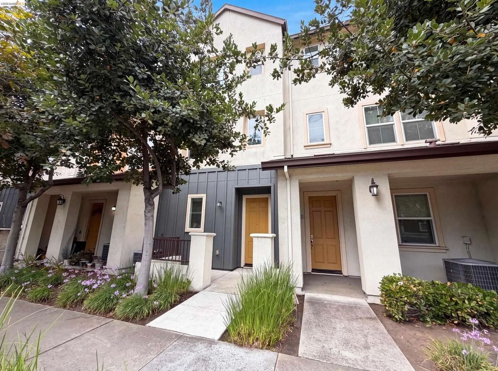 3127 Madsen St, Hayward