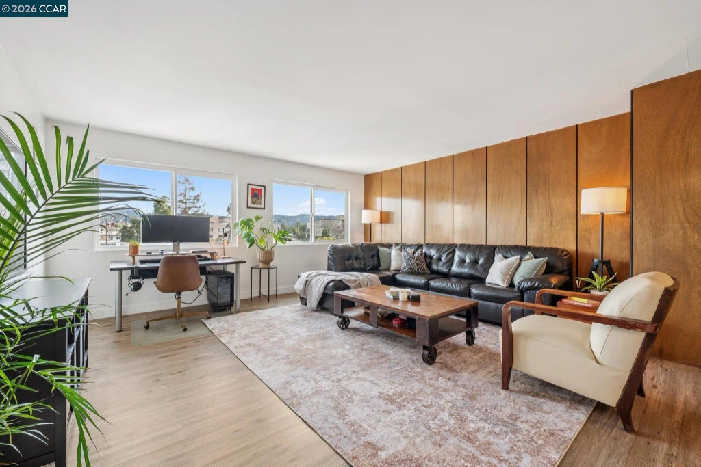 360 Vernon St 304, Oakland