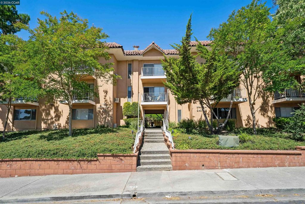 1183 Saranap Ave, Walnut Creek