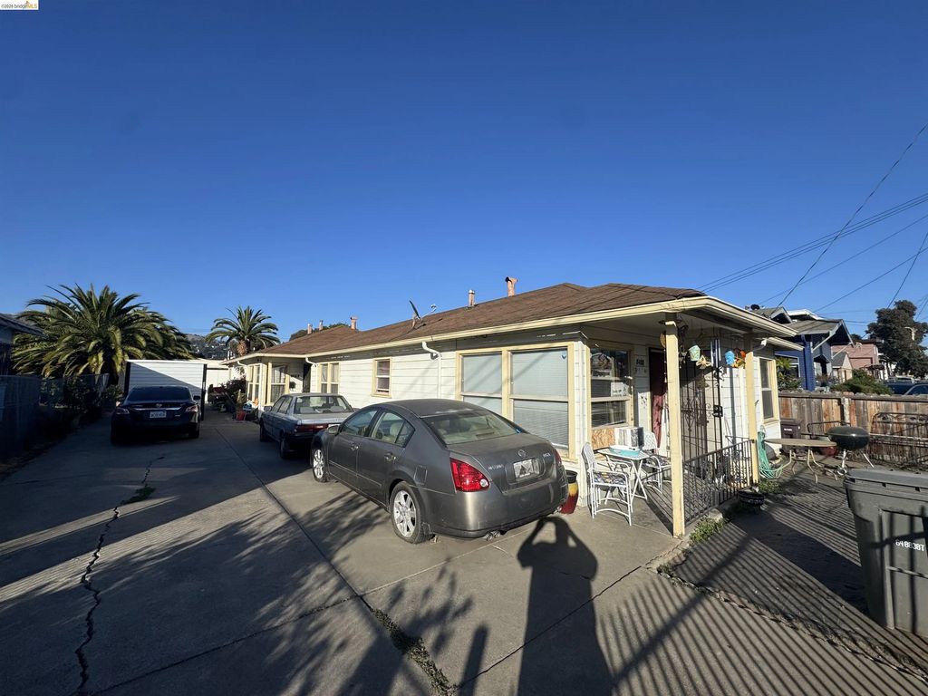 7430 Lockwood Street, Oakland
