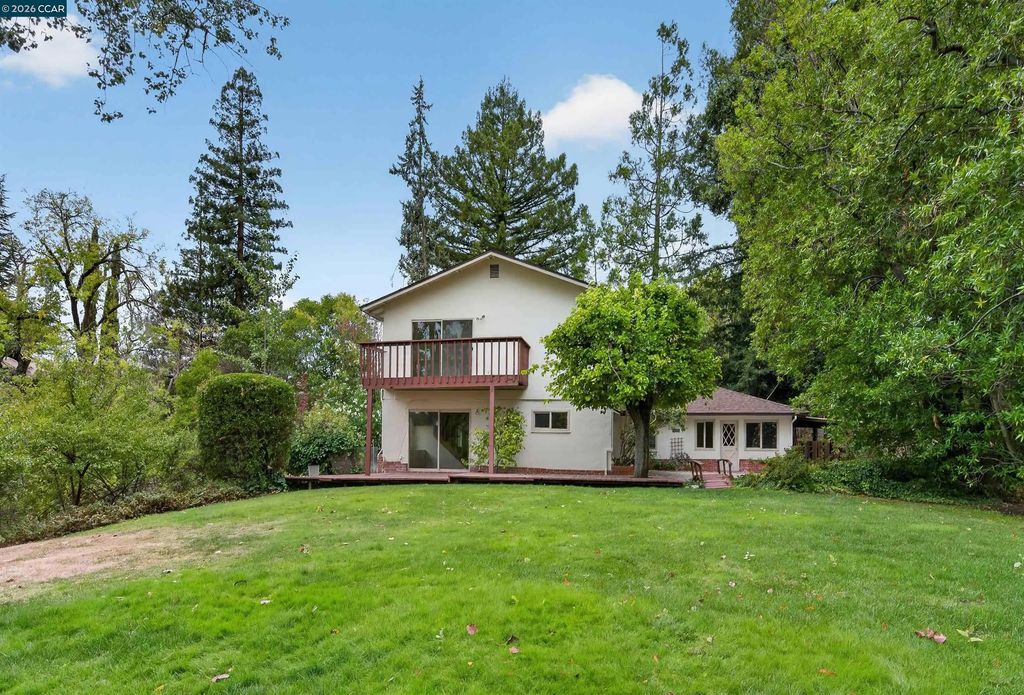 524 Dawkins Dr, Lafayette