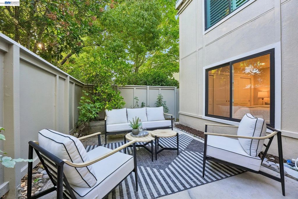 2749 Pine Knoll Drive #2, Walnut Creek