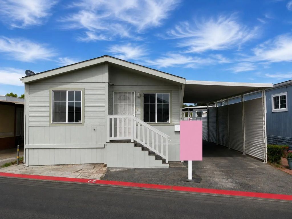 2515 Gramarcy Avenue 210, Union City