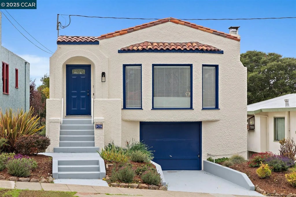 978 Peralta Ave, Albany