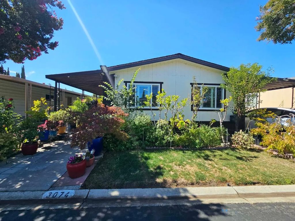 3074 Oakbridge Drive 3074, San Jose