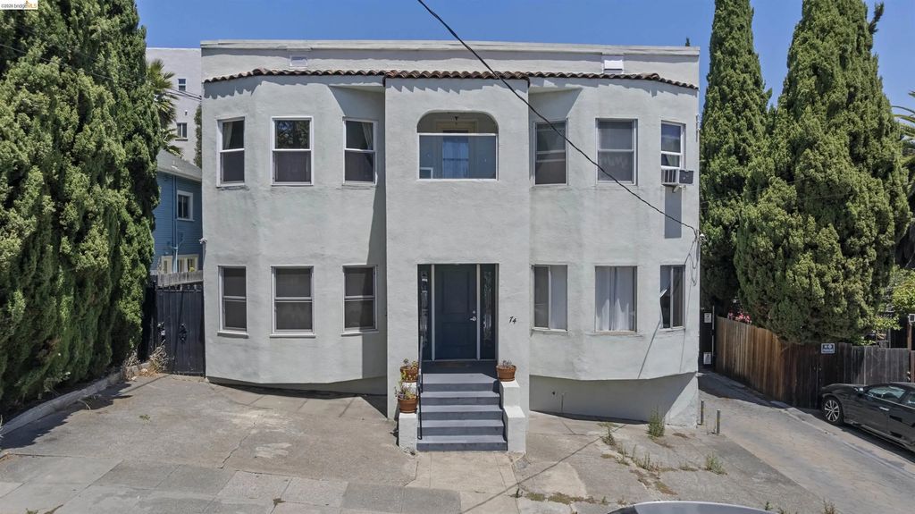74 Pearl St, Oakland