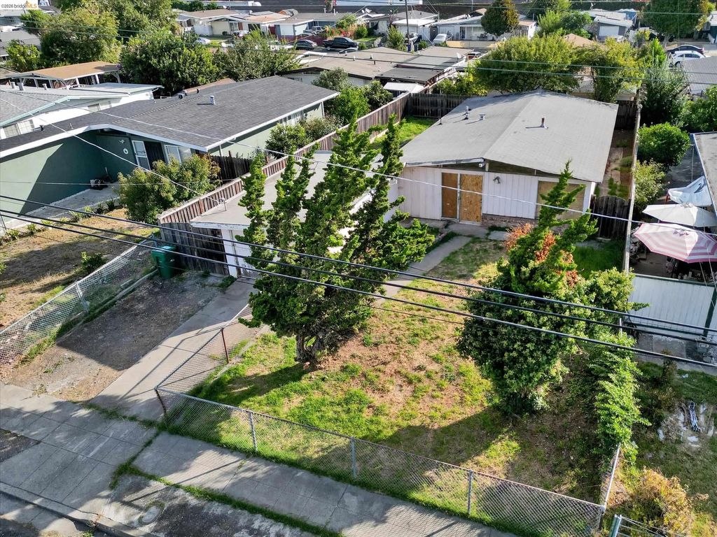 27758 La Porte Ave, Hayward