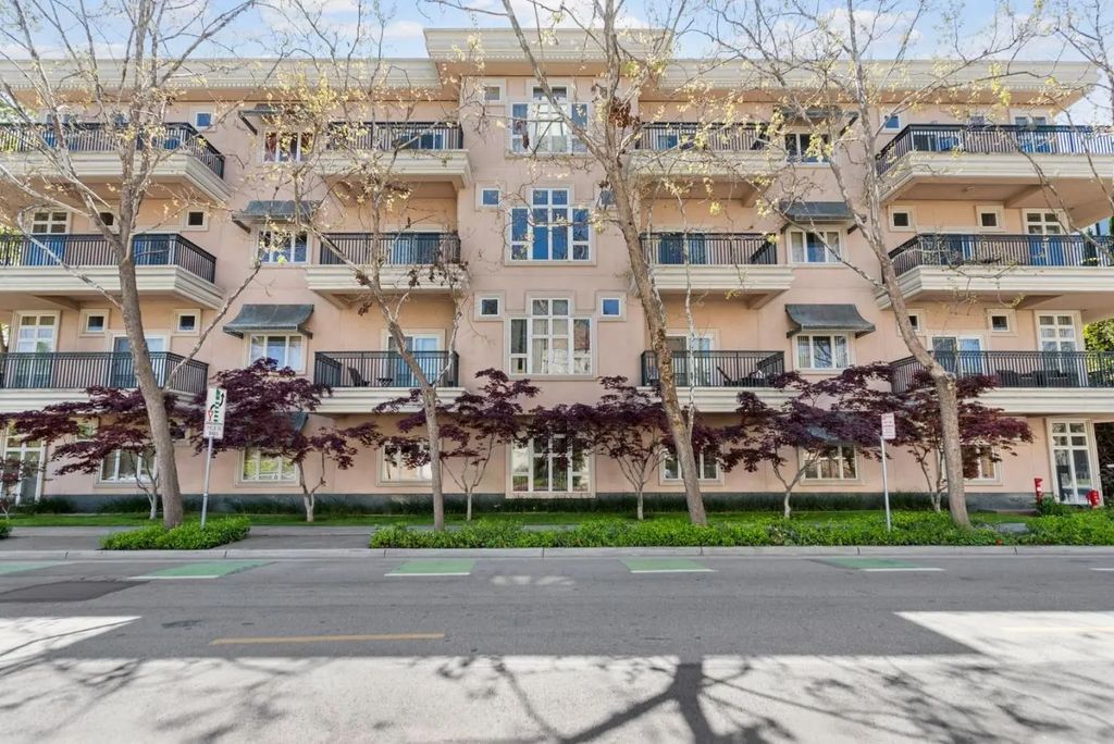 200 Sheridan Avenue 407, Palo Alto