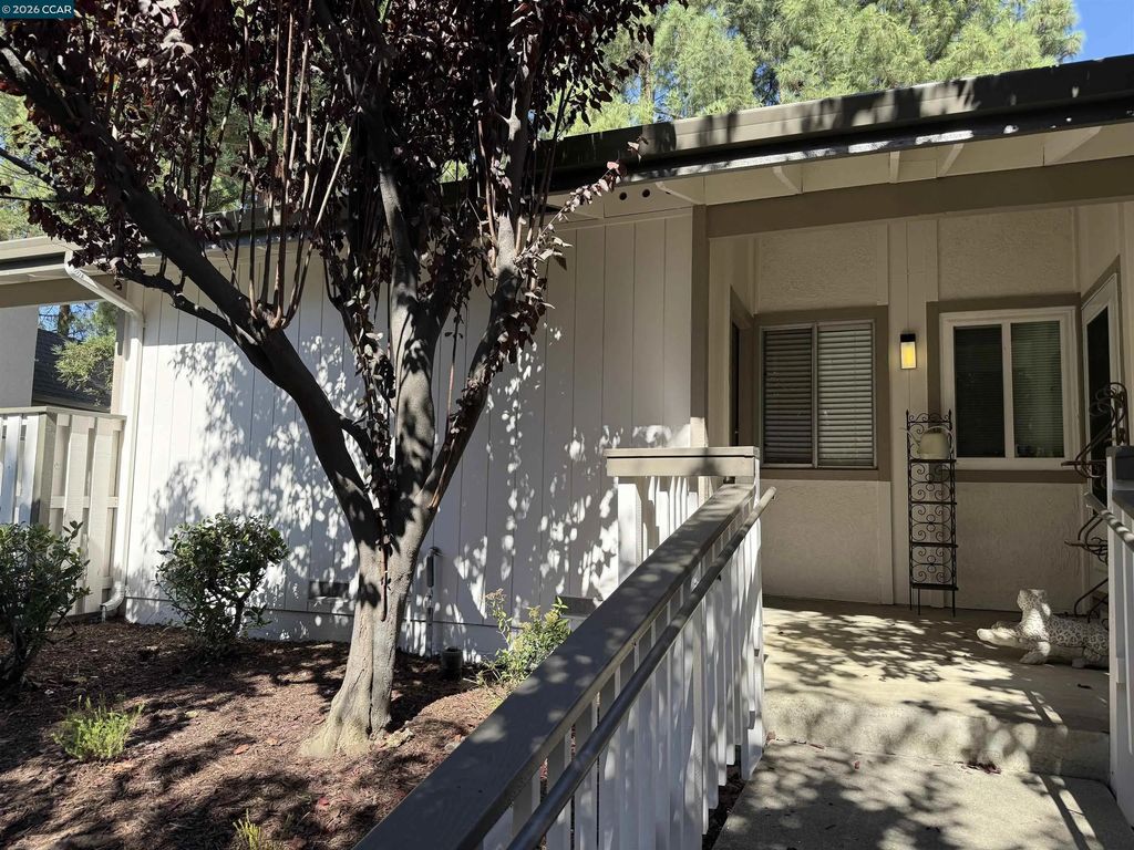 5425 Concord Blvd E4, Concord