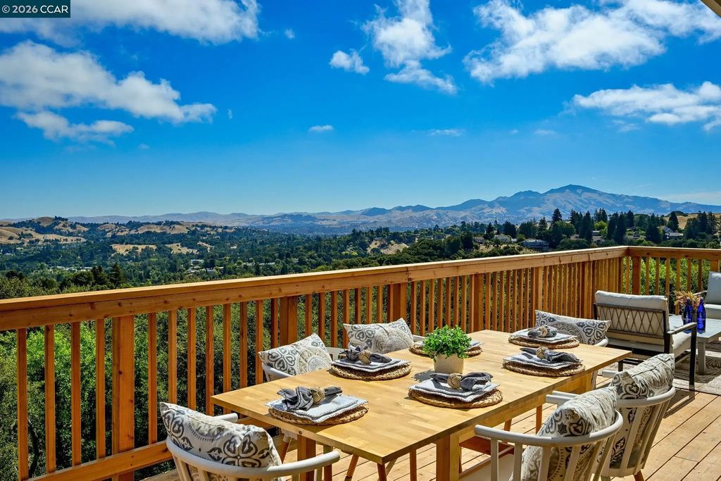 37 Corte Pinon Court, Moraga