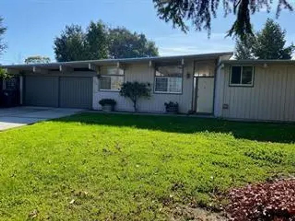 456 Northumberland Avenue, Redwood City