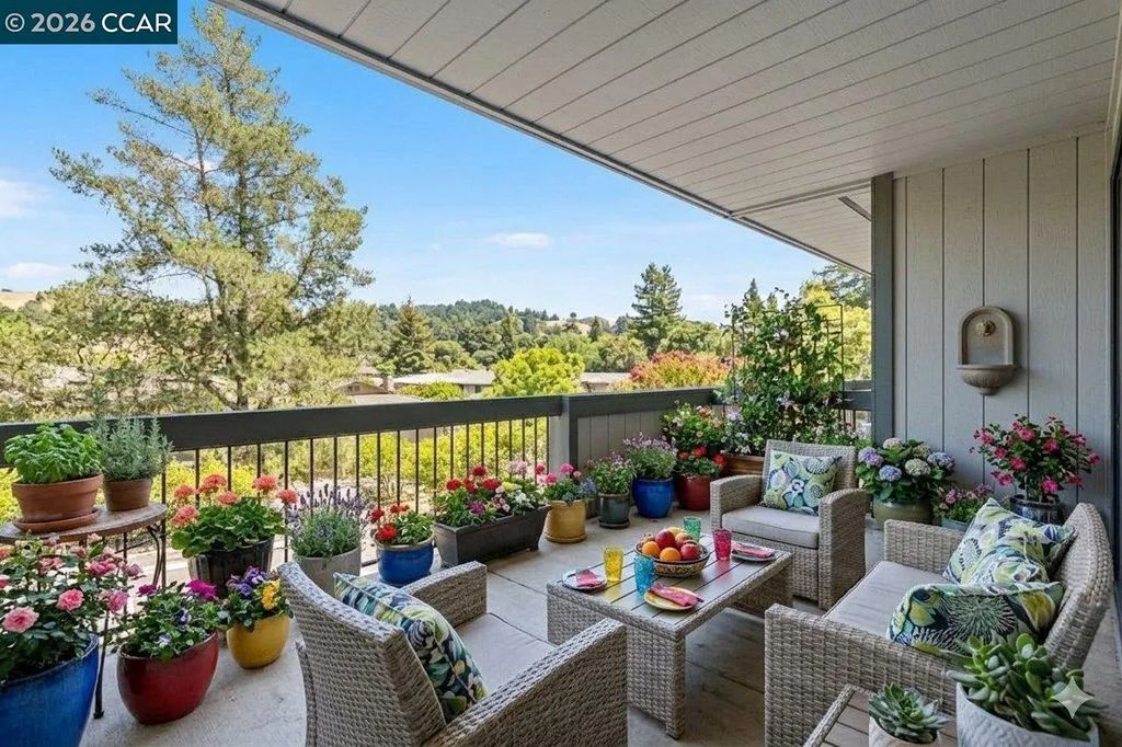 2091 Ascot Dr. 130, Moraga
