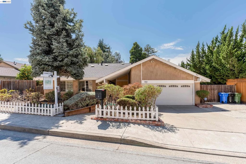 38749 Canyon Heights Dr, Fremont