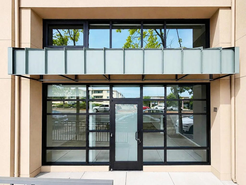 1351 El Camino Real, Millbrae