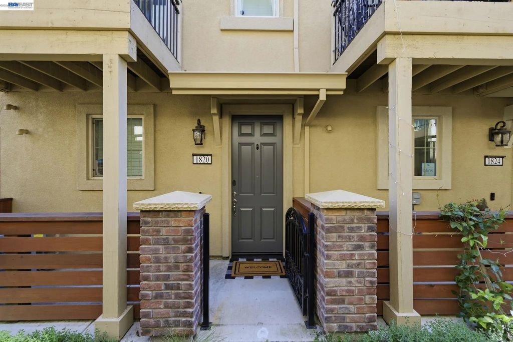 1820 Enclave Pl, Concord