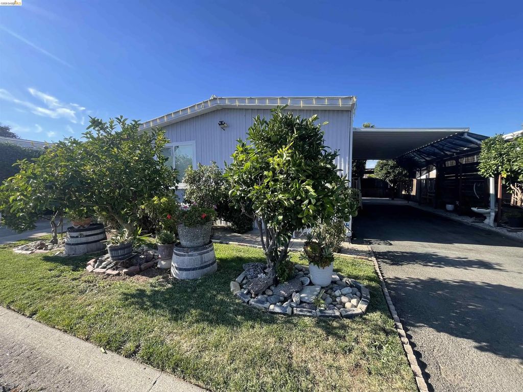 340 Bernauer, Pittsburg