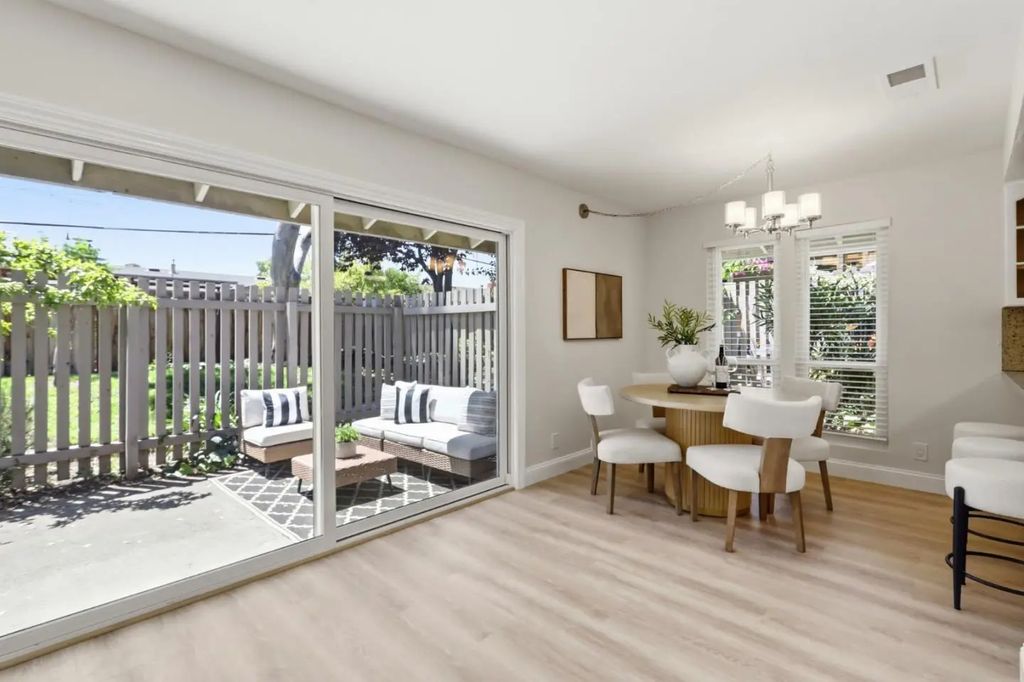 21068 White Fir Court, Cupertino