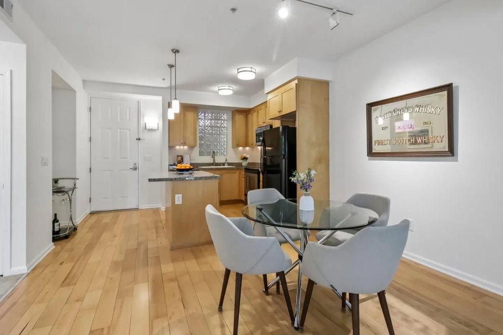 800 N 8th Street 101, San Jose