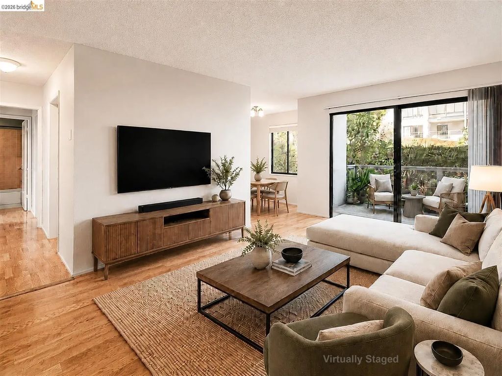 3 Commodore Dr B153, Emeryville