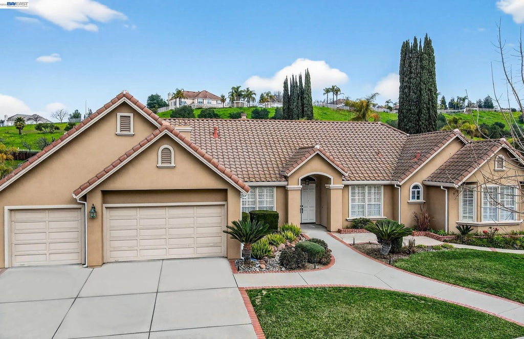 2166 Shadow Ridge Way, San Jose