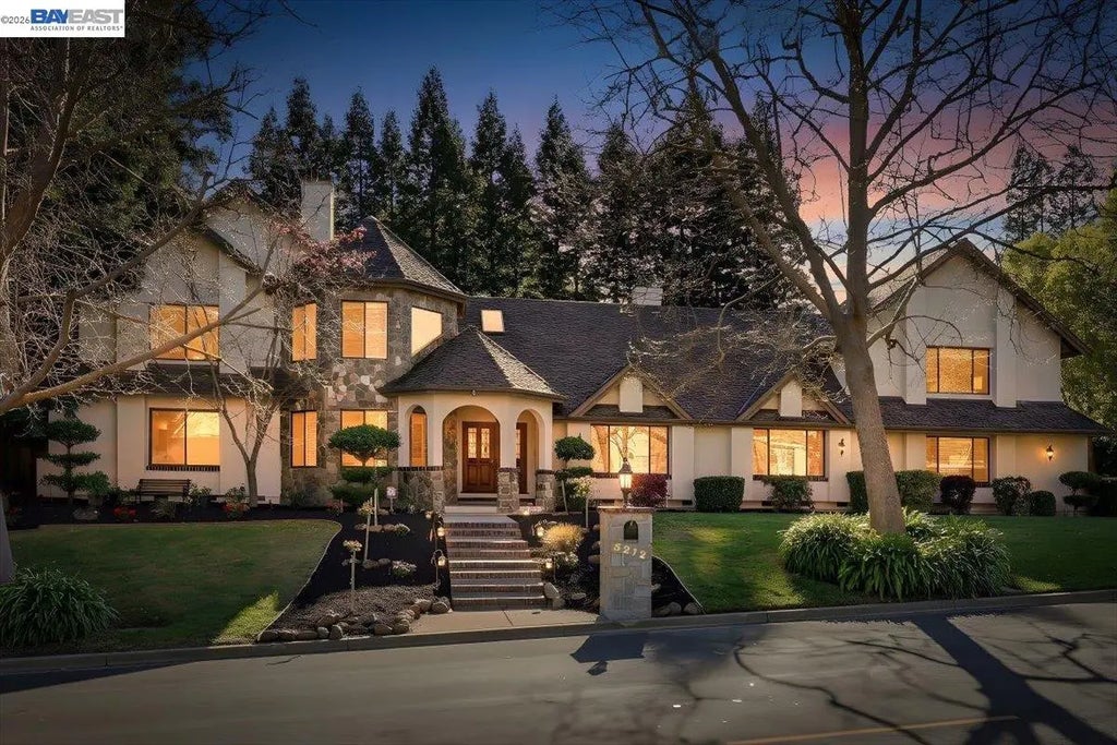 5212 Blackhawk Dr, Danville