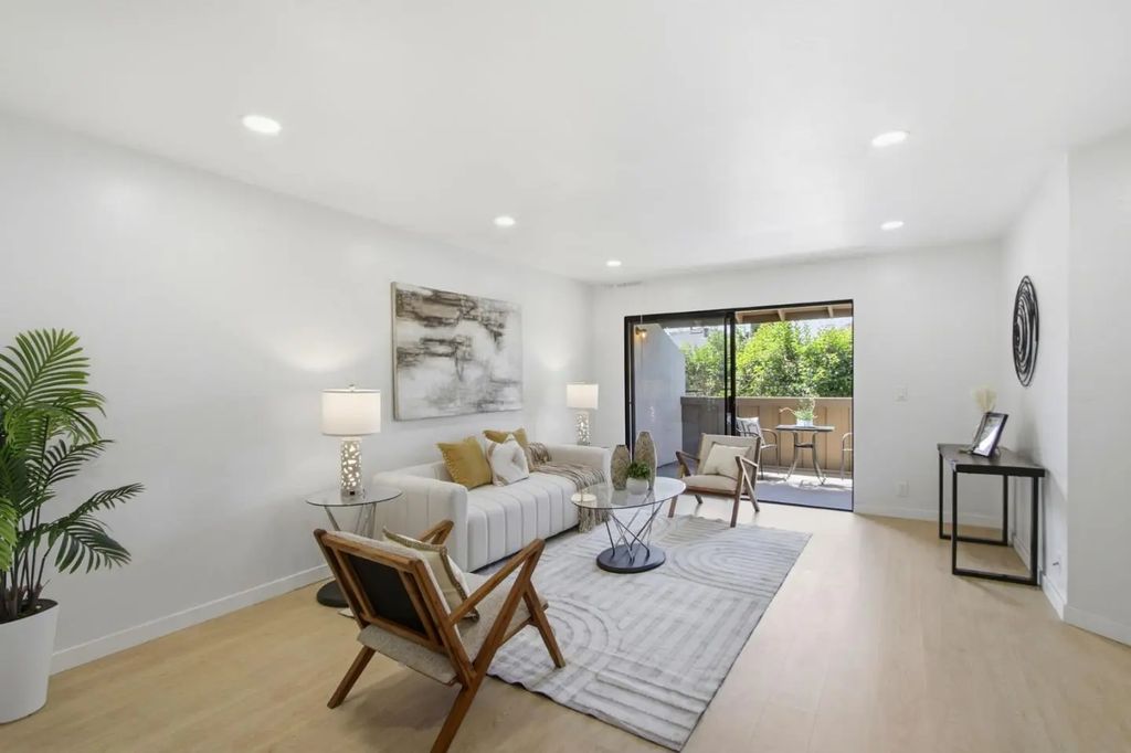 2201 Monroe Street 204, Santa Clara