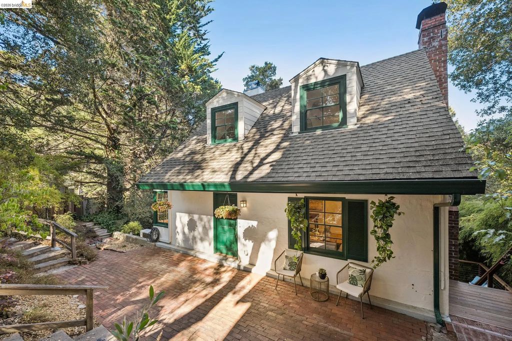 451 Taurus Ave, Oakland
