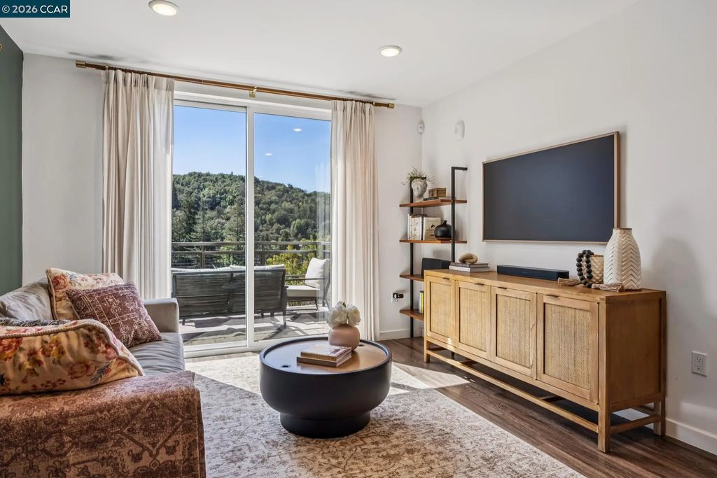 50 Woodbury Highlands Pl 10, Lafayette