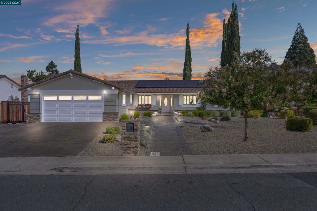 726 Bloching Circle, Clayton