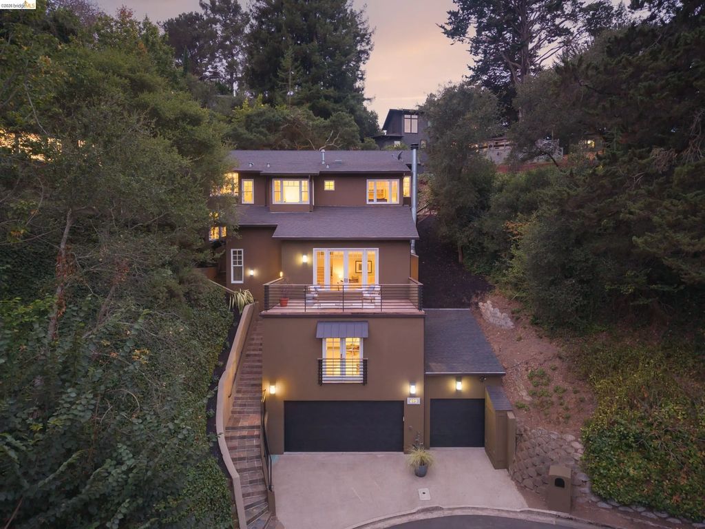 695 Florence, Oakland