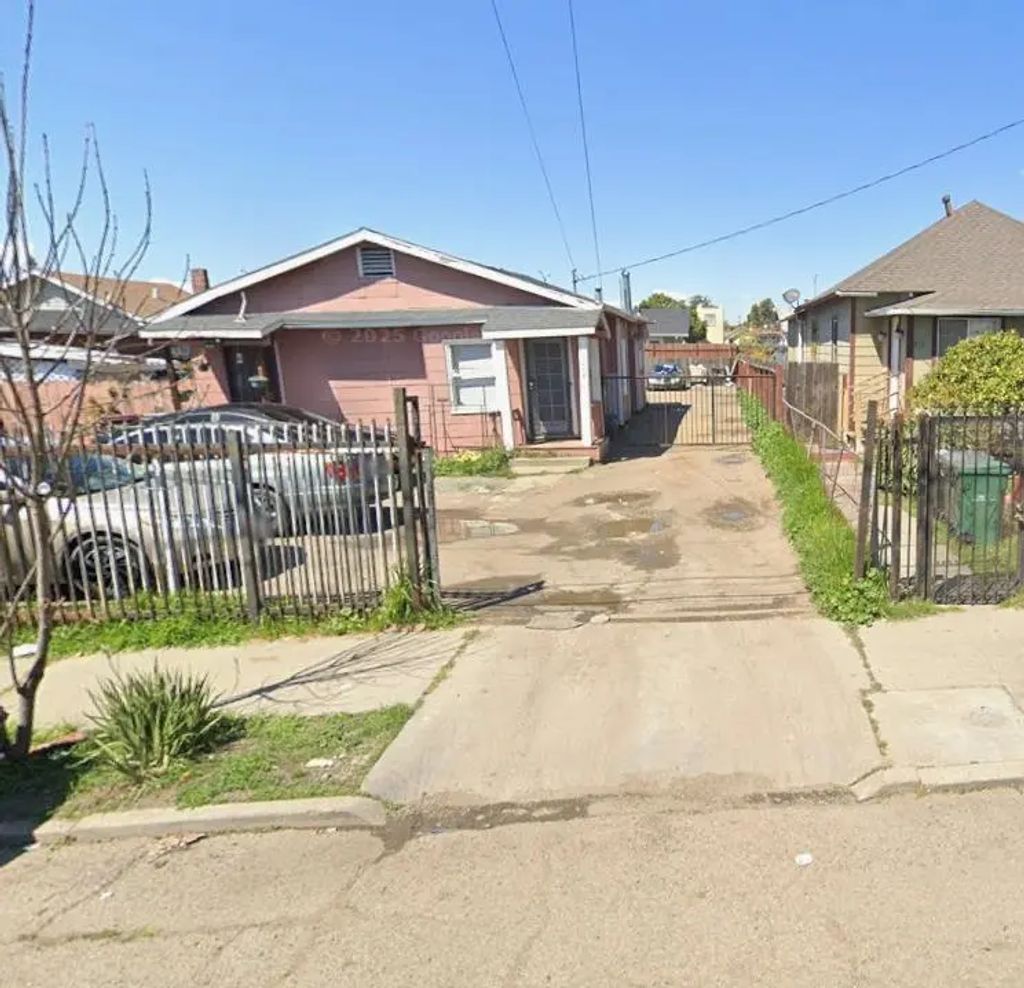 1467 74th Ave, Oakland