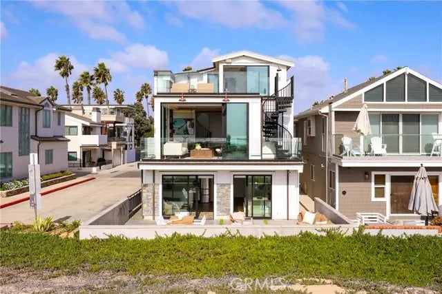 7210 W. Oceanfront, Newport Beach