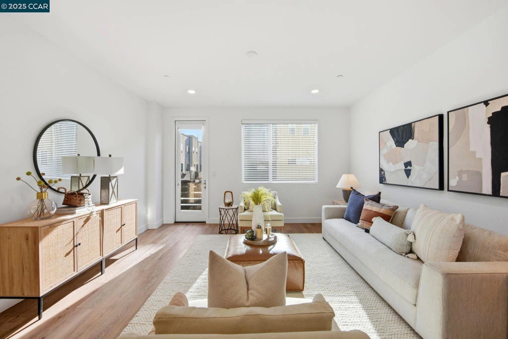 967 24th St, Oakland