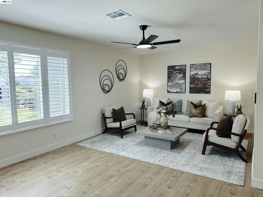 4242 Lunar Way, Union City