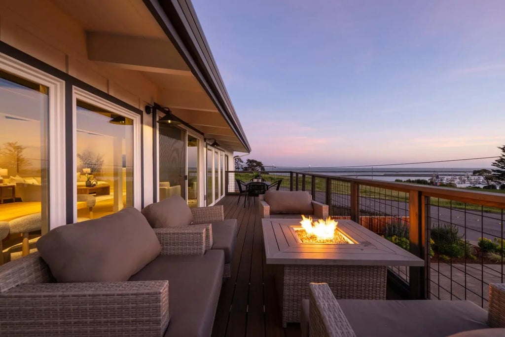 355 Avenue Alhambra, El Granada