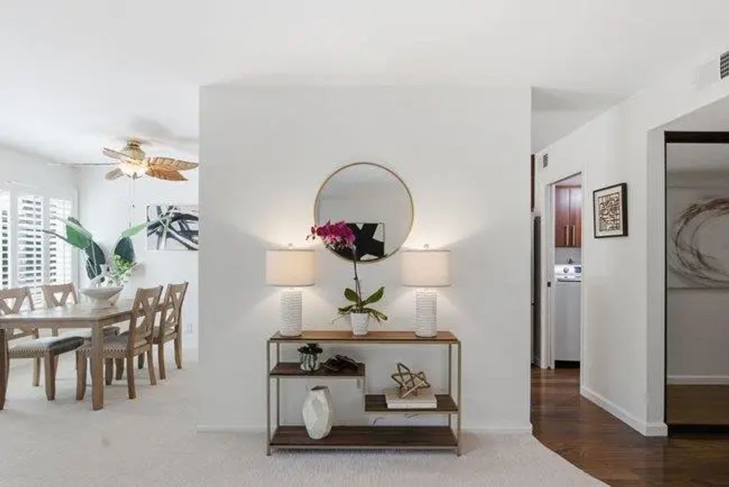 3357 Brittan Avenue 6, San Carlos