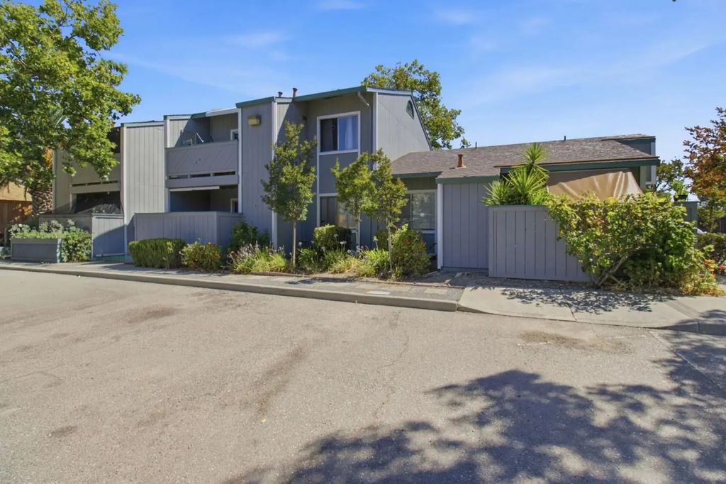 3530 Silver Oaks Way, Livermore